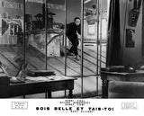 SOIS BELLE ET TAIS-TOI