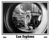 LES ESPIONS