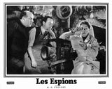 LES ESPIONS
