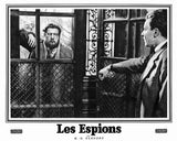 LES ESPIONS