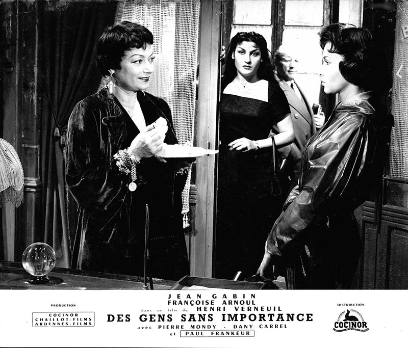 DES GENS SANS IMPORTANCE